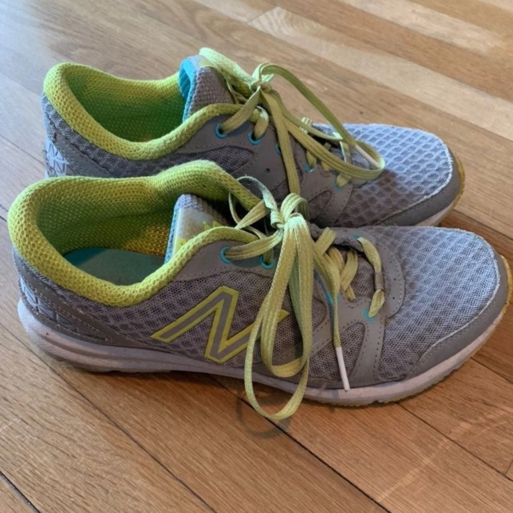 New Balance 577 women’s size 7